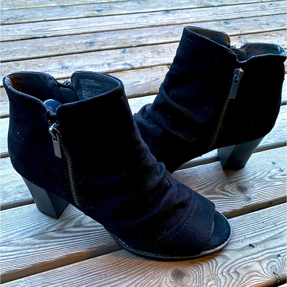 White Mountain Black Suede Style Peep Toe Bootie Pumps